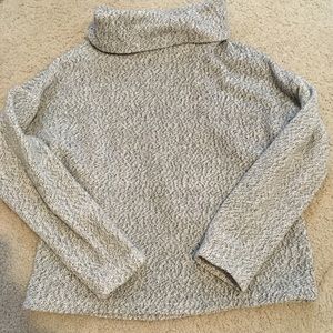 Gray turtleneck comfy sweater size Medium